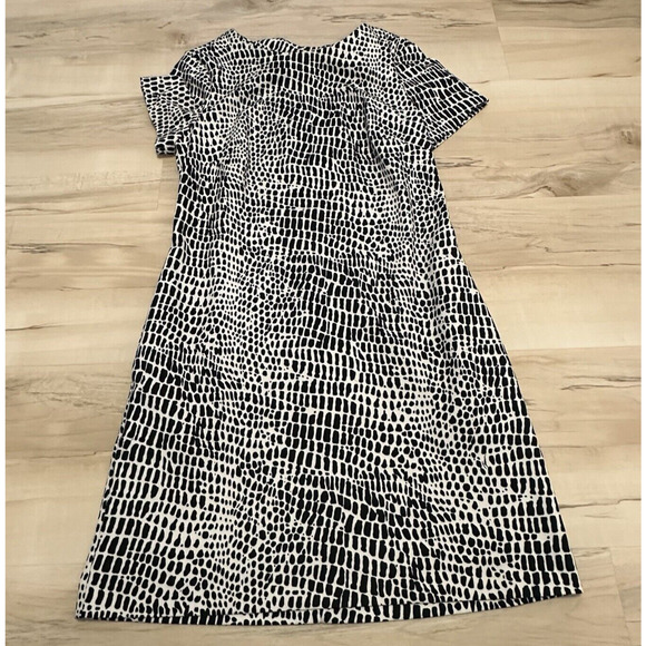 Trina Turk Women Sm Dress Short Sleeve Crocodile Print Casual Fitted Black White - Picture 1 of 11